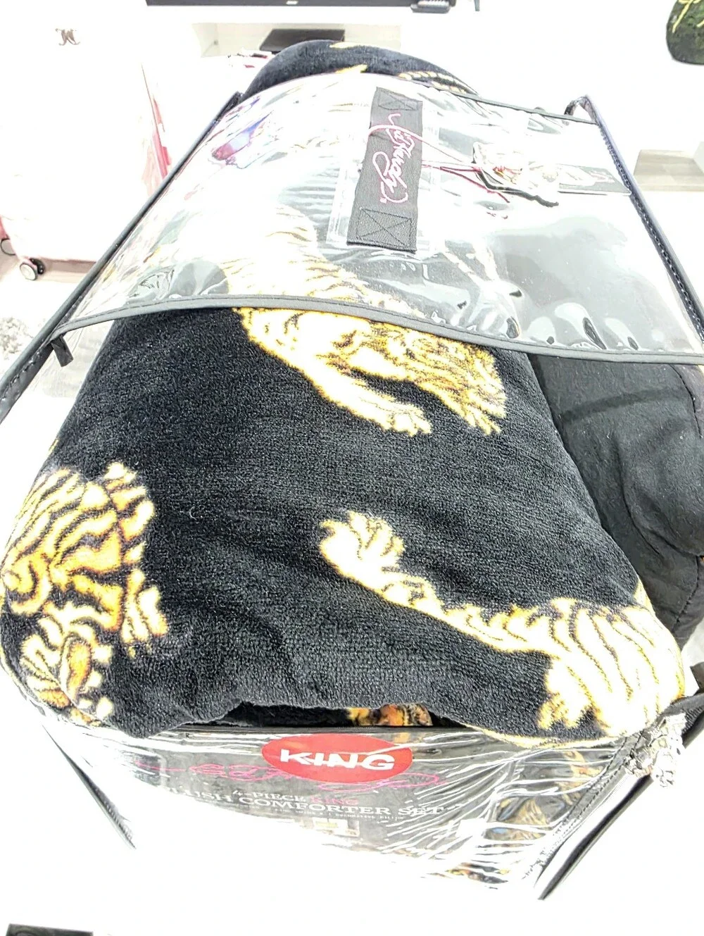Ed Hardy KING 4 Piece Luxurious Tiger Plush Comforter Set New